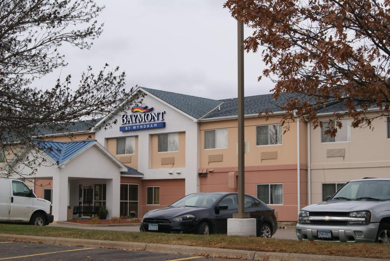 Baymont By Wyndham Coon Rapids Hotel Exterior photo